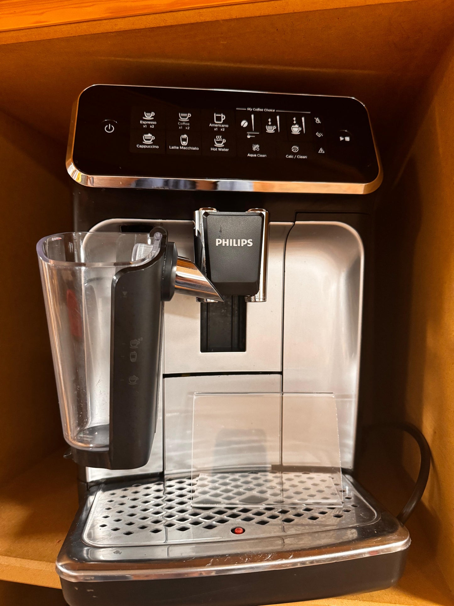 Philips Serie 3300 Kaffeevollautomat – gebraucht, geprüft, mit 12 Monaten Gewährleistung